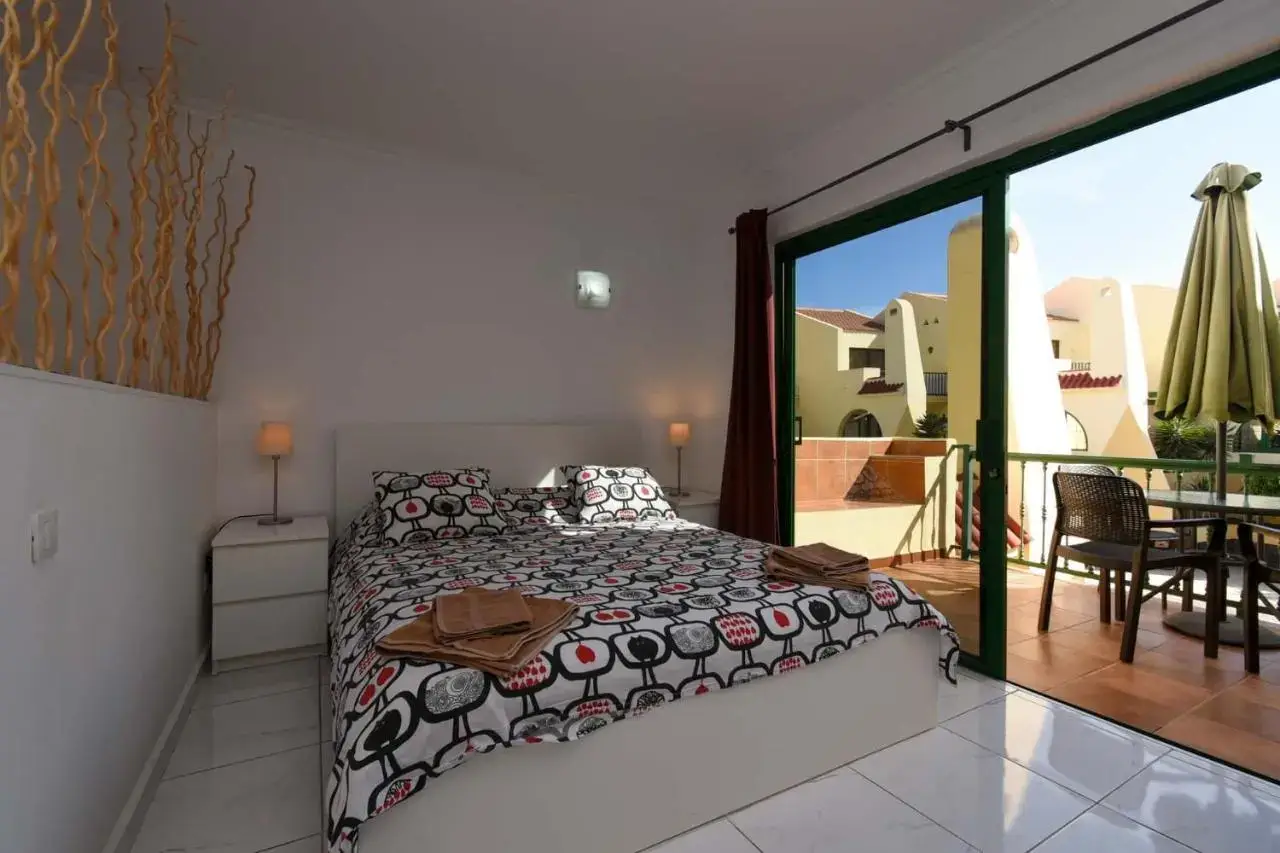 Living area of the One-Bedroom Apartment with Terrace at Mareverde Fanabe Living area of the One-Bedroom Apartment with Terrace at Mareverde Fanabe